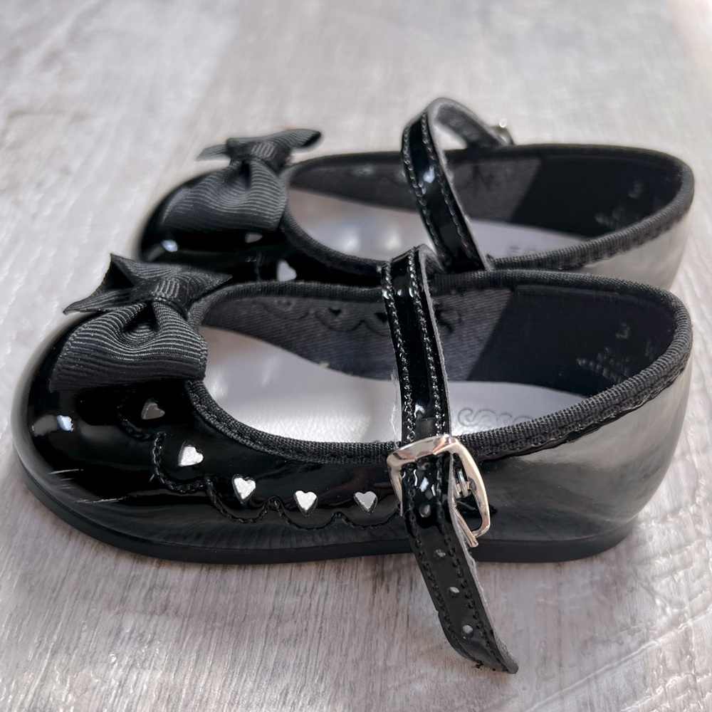 Small Steps patent leather little girl Mary Janes
